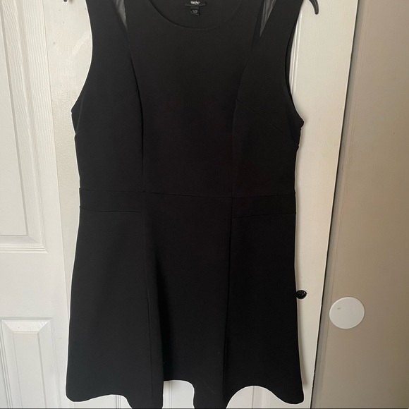 Missimo dress - Picture 2 of 8